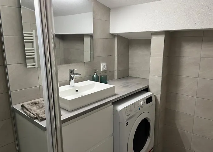 Appartement T3 indépendant Appartamento